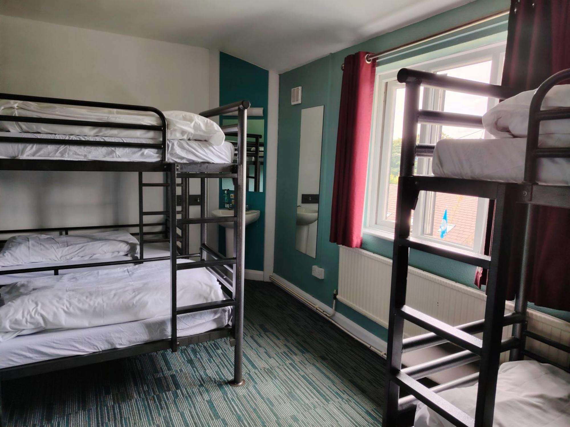 Yha Malham Hostel Buitenkant foto