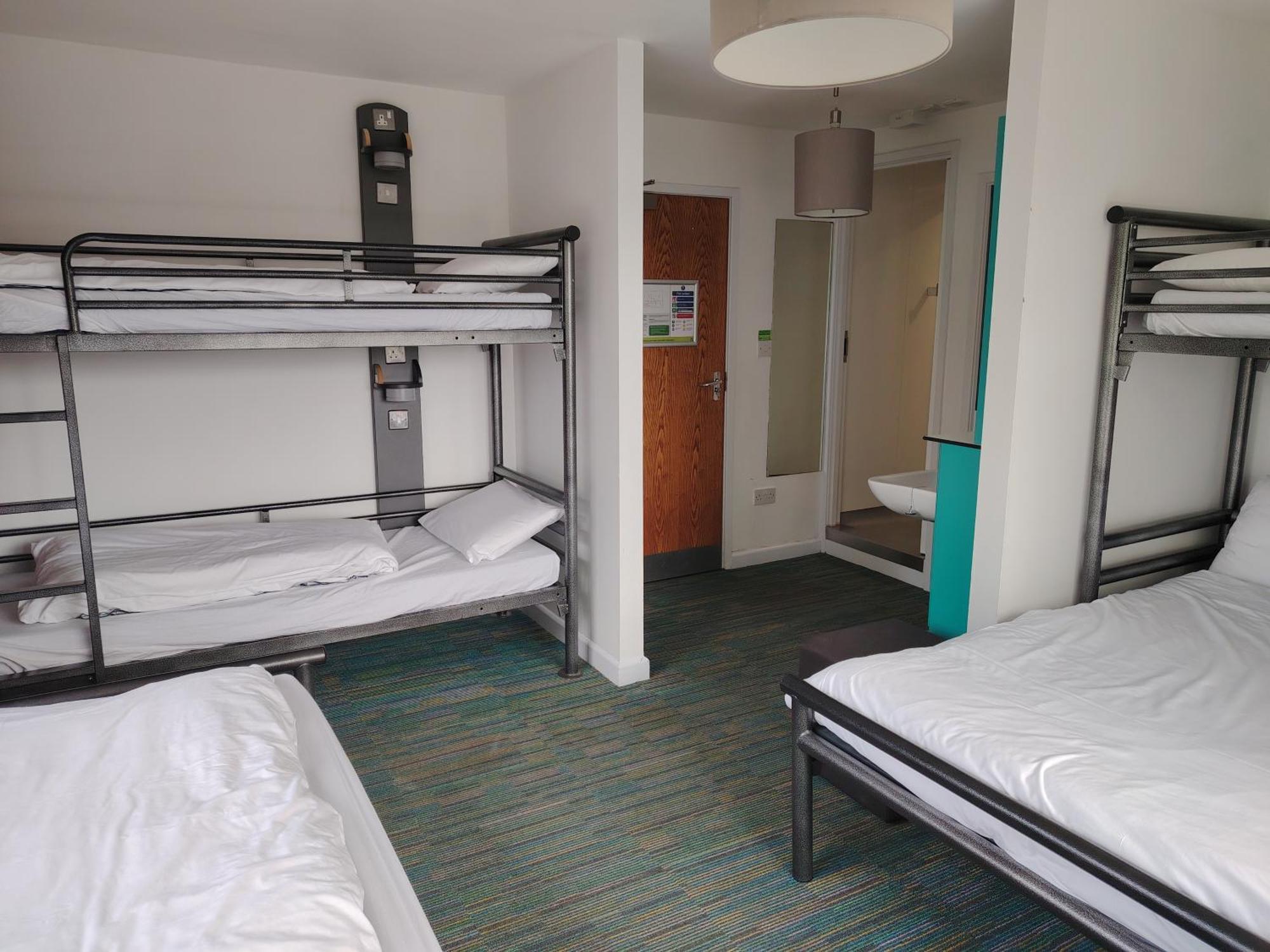 Yha Malham Hostel Buitenkant foto