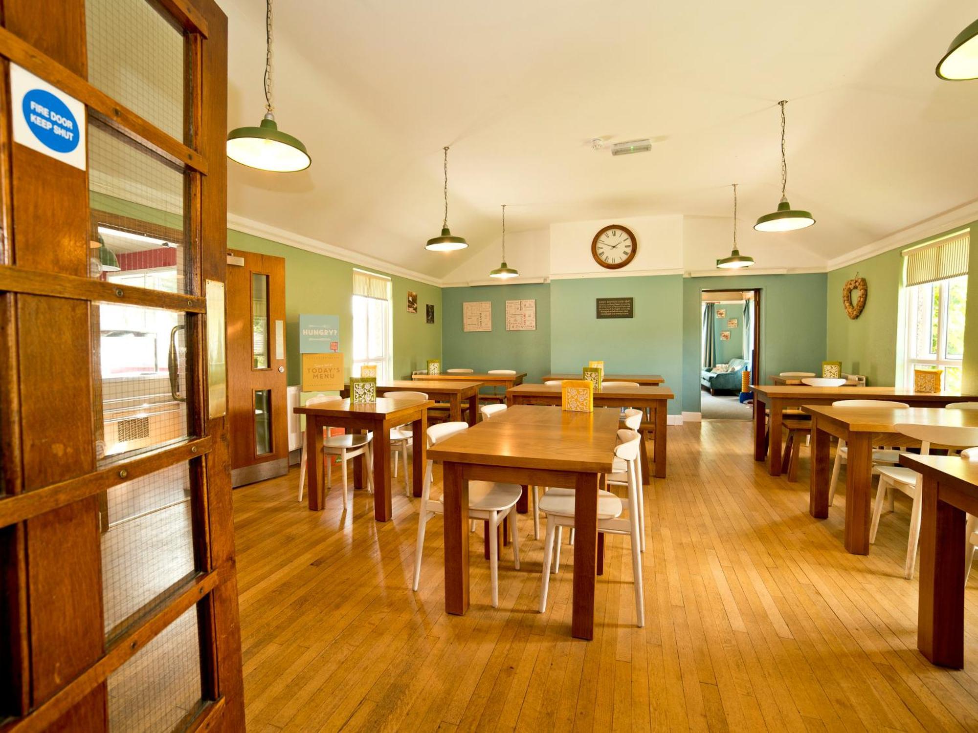 Yha Malham Hostel Buitenkant foto