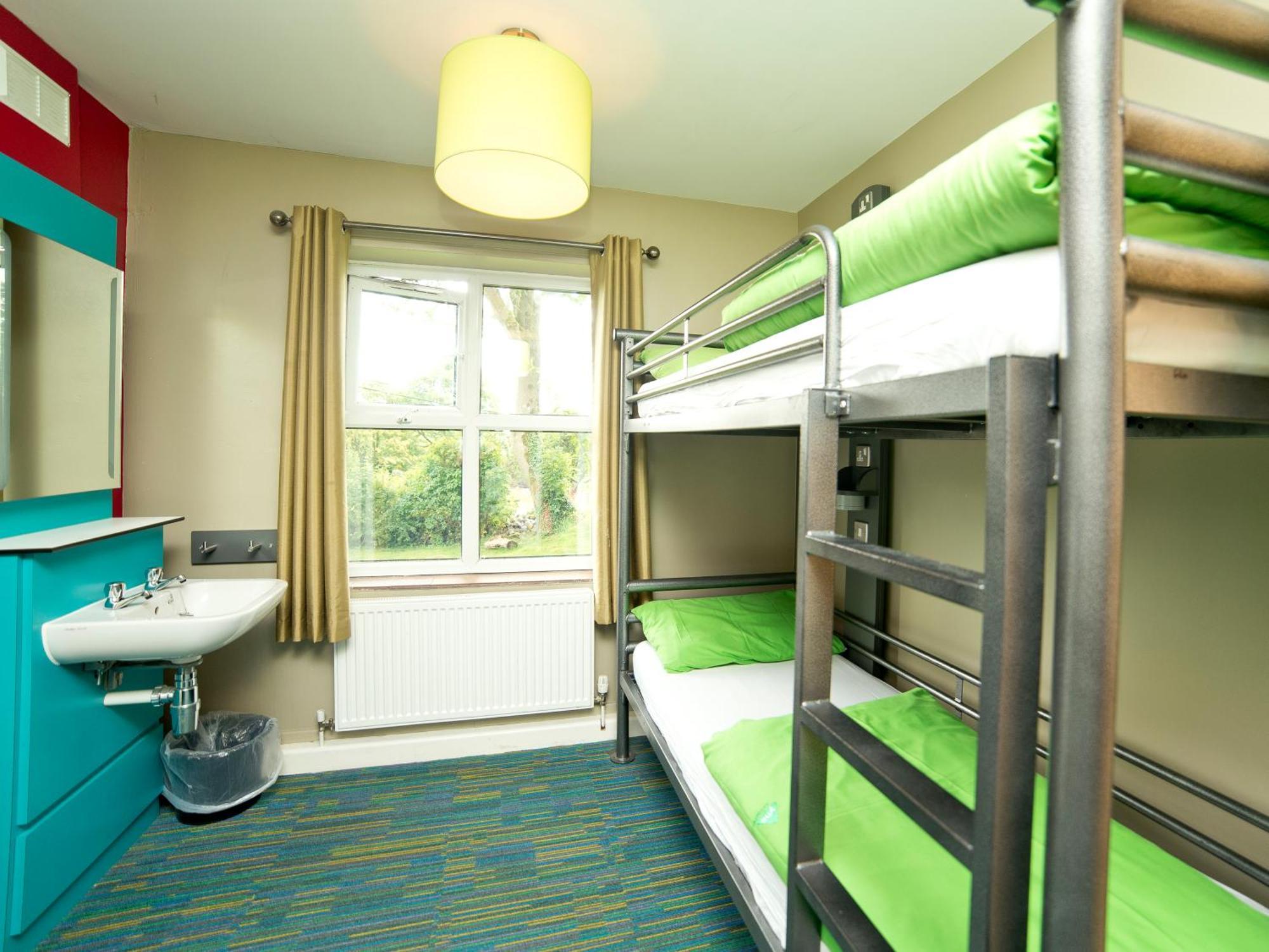 Yha Malham Hostel Buitenkant foto